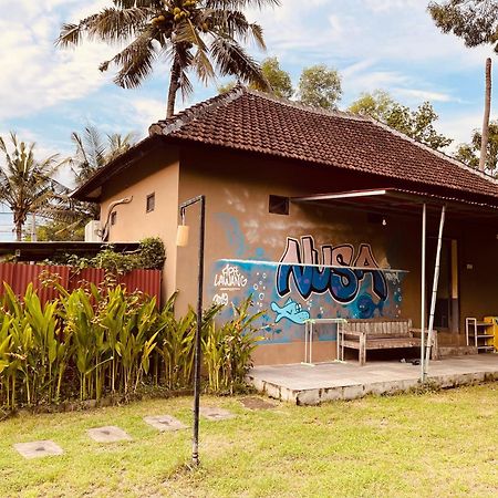 Pedidi Penida Hostel Batununggul Exterior photo