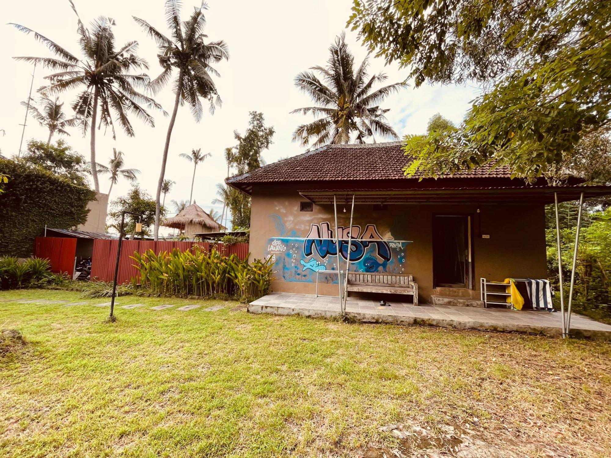 Pedidi Penida Hostel Batununggul Exterior photo